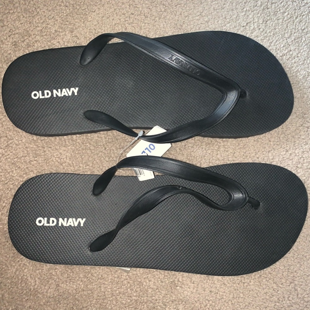 Old Navy mens sandals (flip flops)